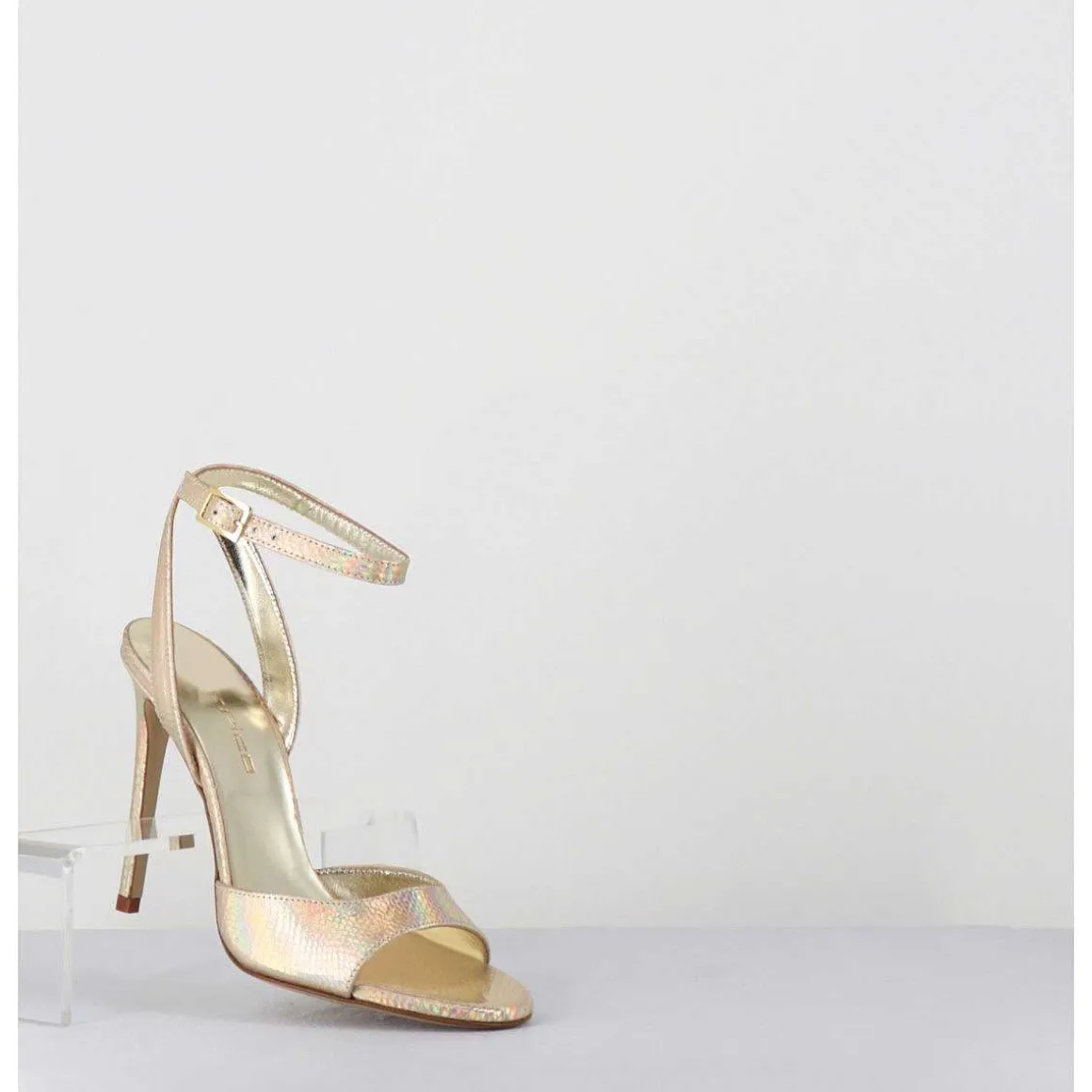 Sandales A Talon Haut Effet Ecailles Cuir Platine - Tage Viper Platino