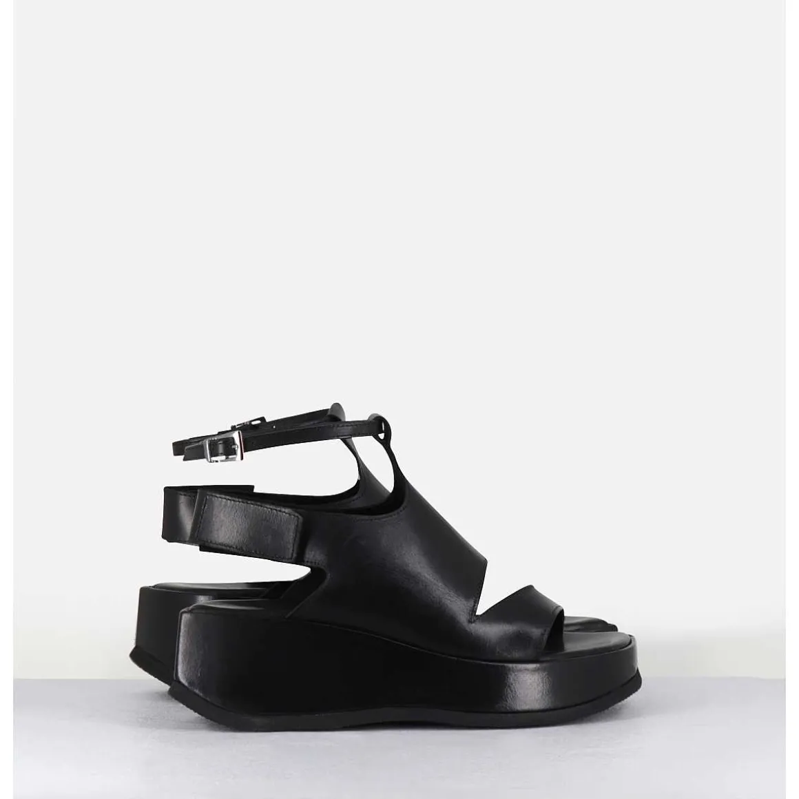 Sandales Asymetriques En Cuir Noir & Semelle Bloc Legere - Gala2 Buffy Nero