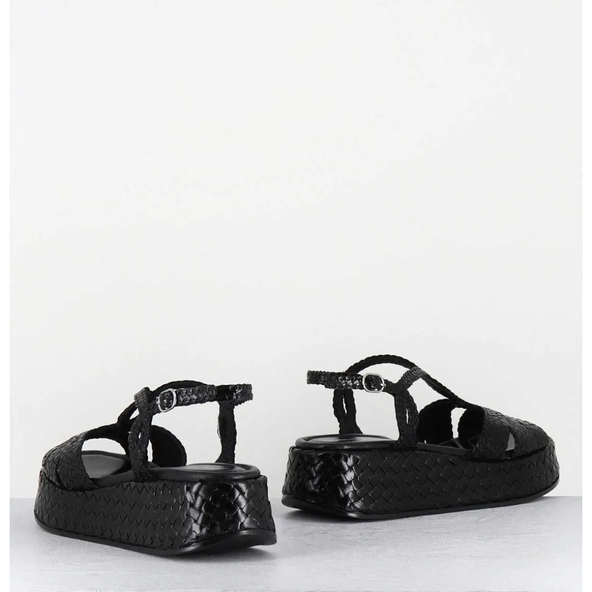 Sandales Compensees En Cuir Tresse Noir - Kati24 Nero