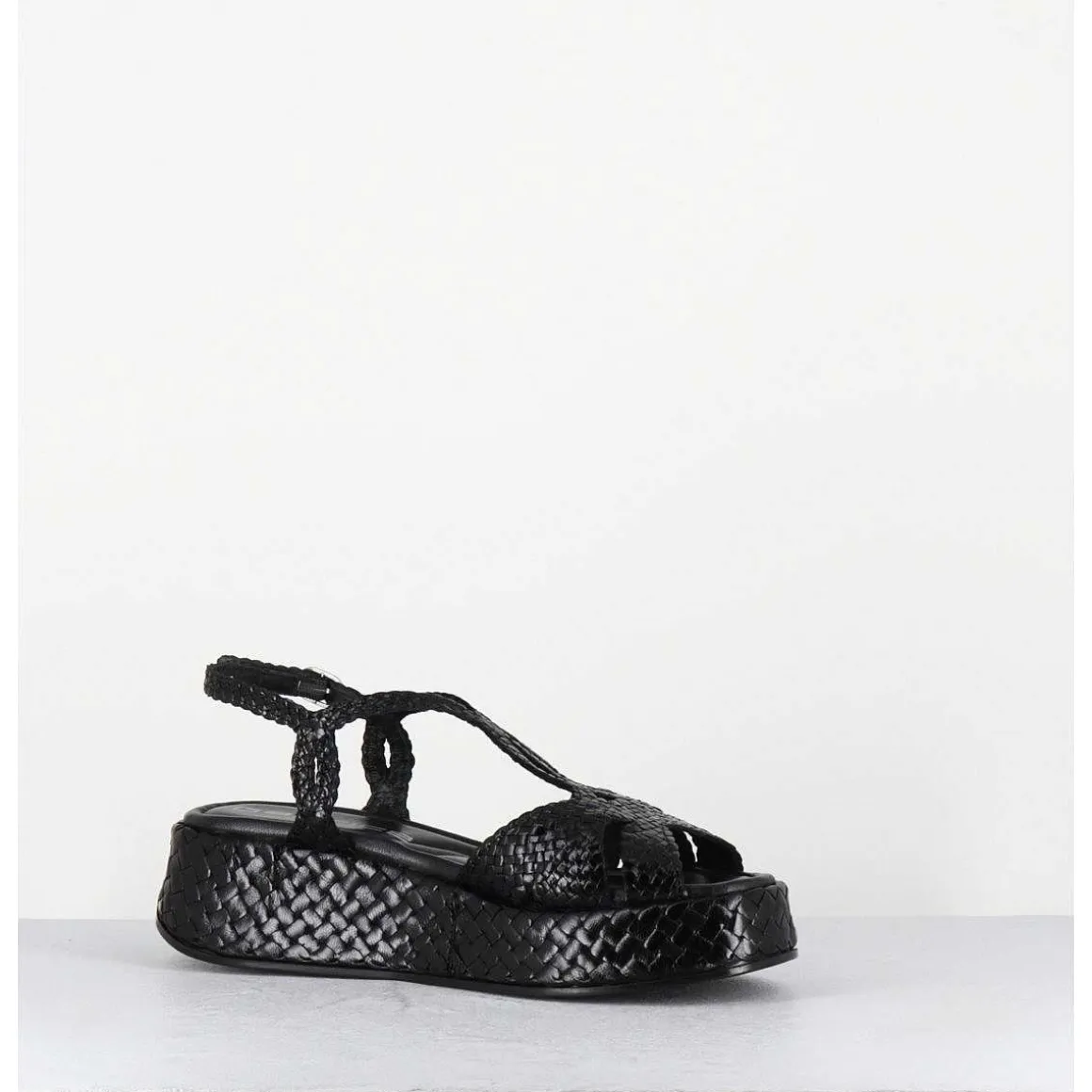 Sandales Compensees En Cuir Tresse Noir - Kati24 Nero