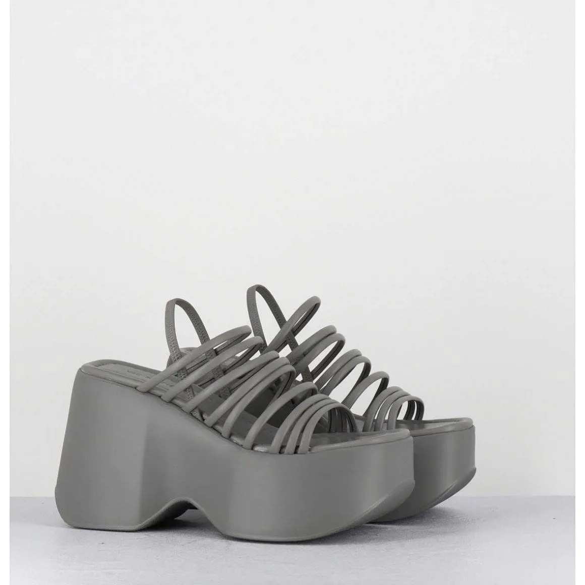 Sandales Compensees Multi-Brides En Cuir Gris - 1C6758D Travel Light