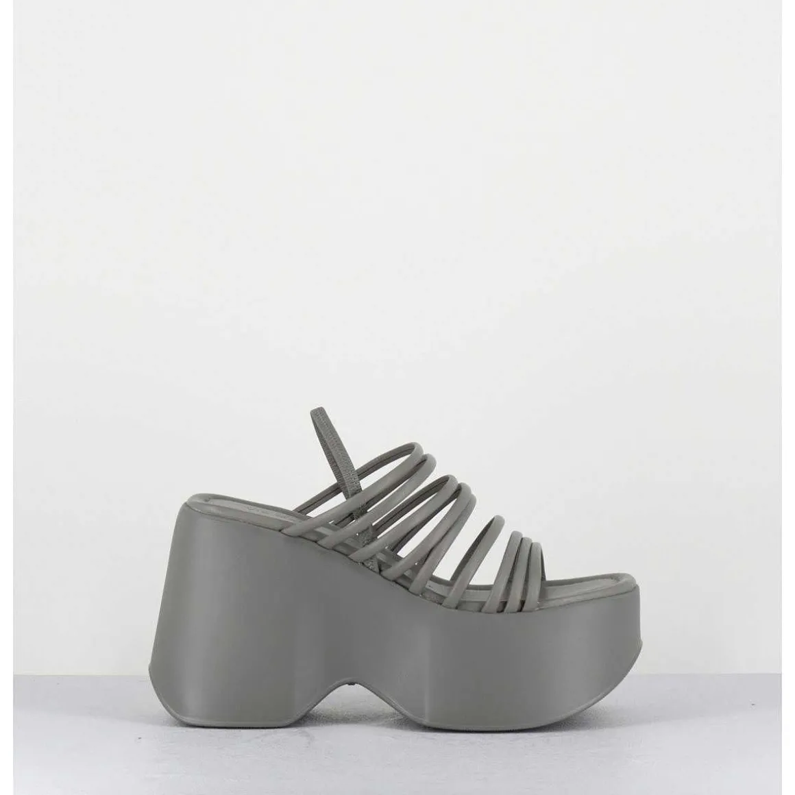 Sandales Compensees Multi-Brides En Cuir Gris - 1C6758D Travel Light