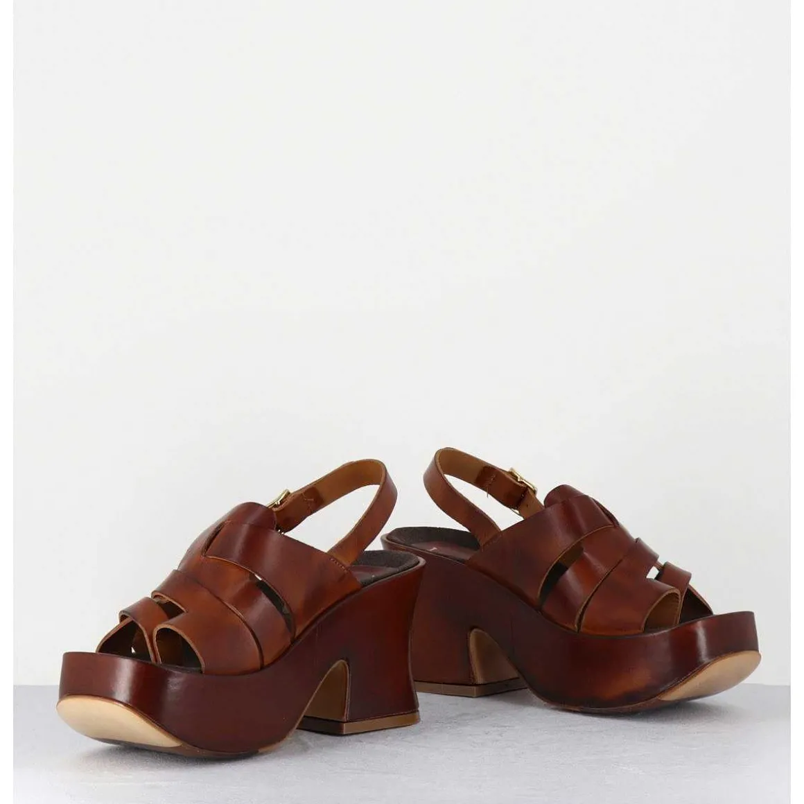 Sandales En Cuir Marron A Plateforme Japonisante Entre-Doigt - 5355 Vacchet Cotto