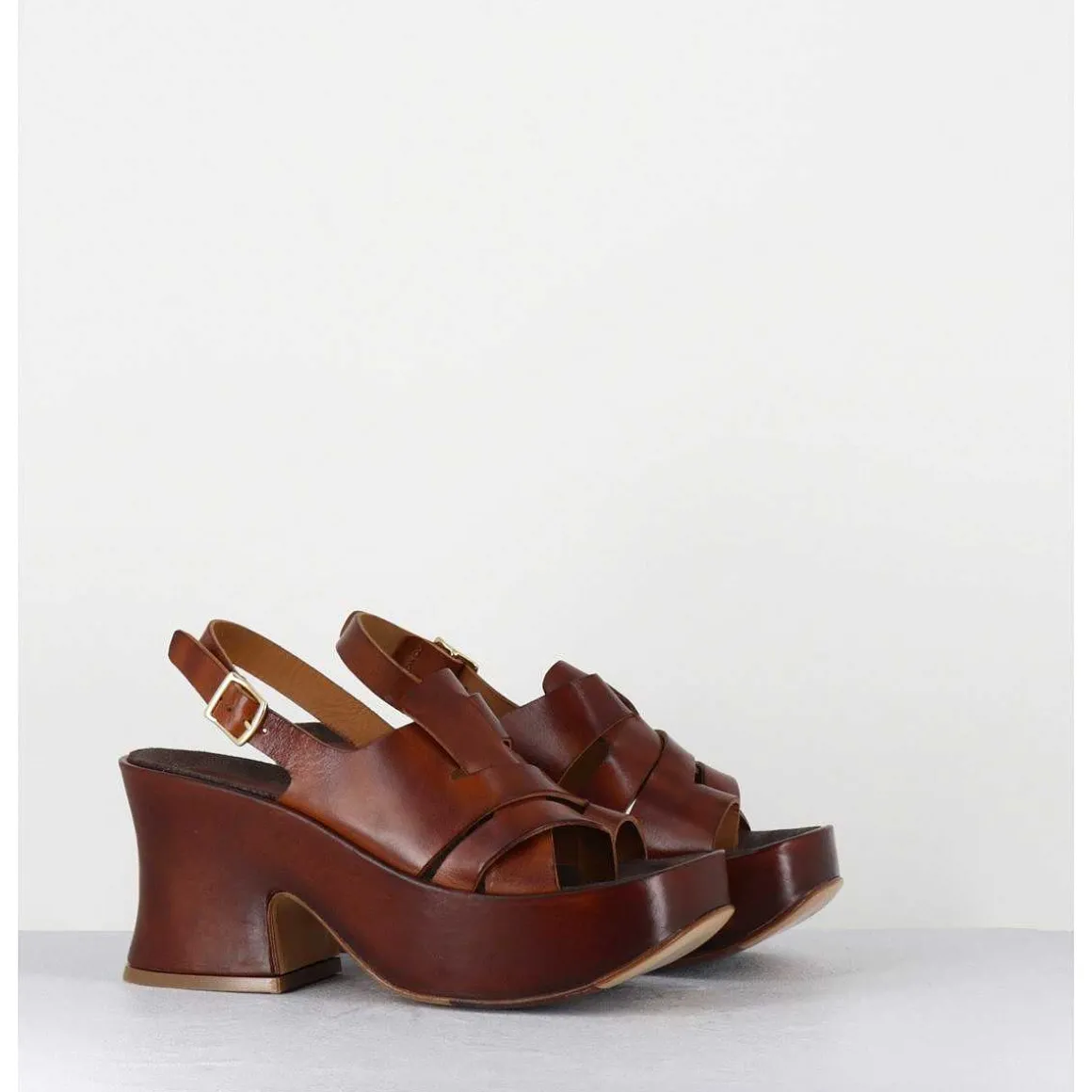 Sandales En Cuir Marron A Plateforme Japonisante Entre-Doigt - 5355 Vacchet Cotto