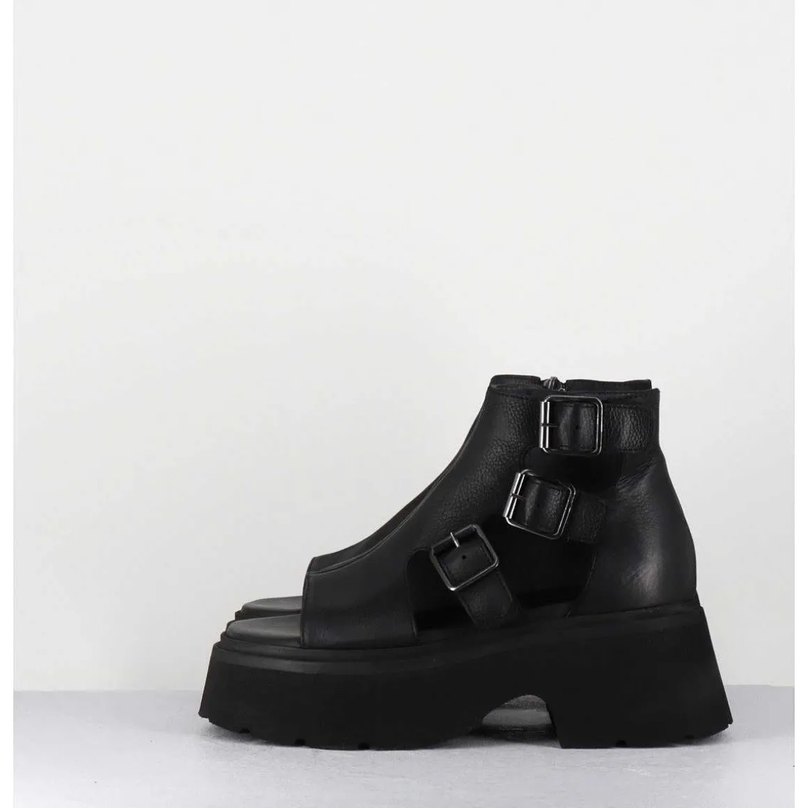Sandales En Cuir Noir Semelle Epaisse Legere - 3460 Gas Nero