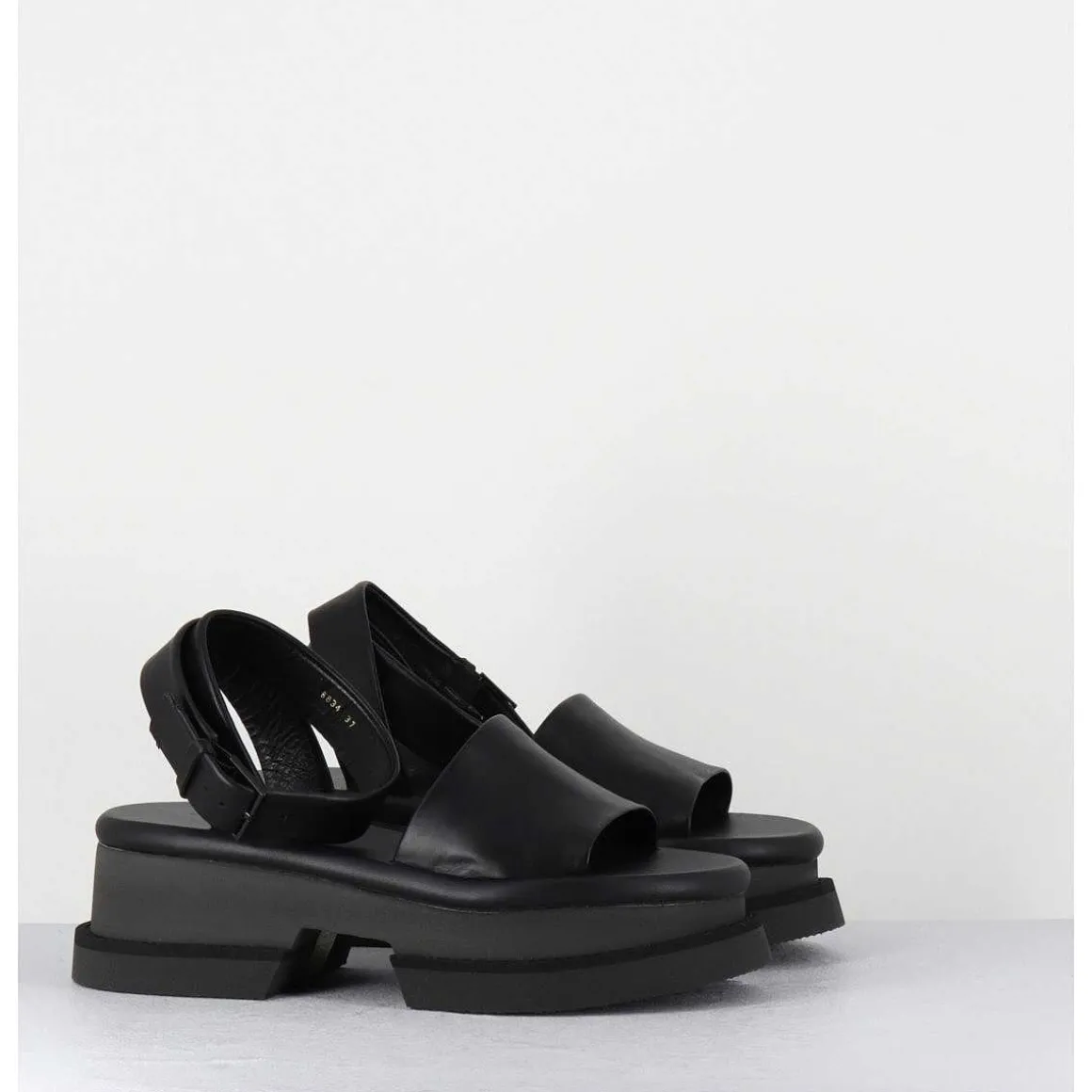 Sandales En Cuir Noir Semelle Bloc Legere - Filate Noir