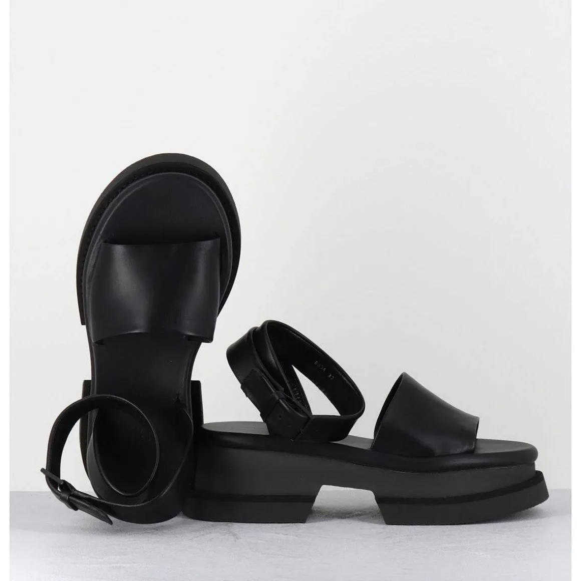 Sandales En Cuir Noir Semelle Bloc Legere - Filate Noir