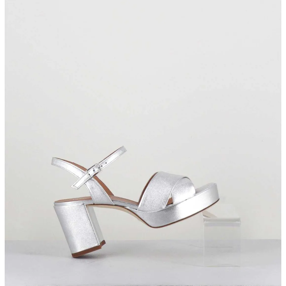 Sandales En Cuir Souple Metallise Argent - Julia23 Silver
