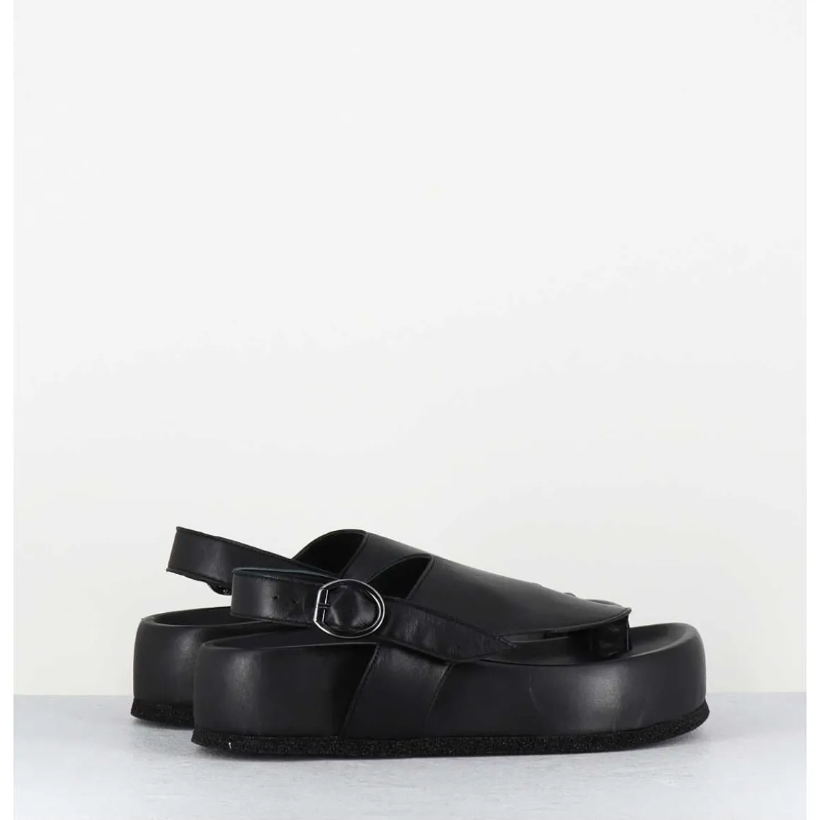 Sandales Entre-Doigts Semelle Epaisse En Cuir Noir - Gaviv3 Buffy Nero