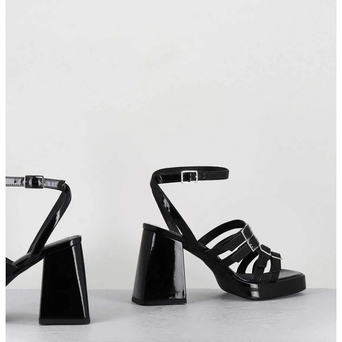 Sandales Multi-Brides A Plateforme En Cuir Vernis Noir - Minate Vernice Nero