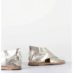 Sandales Plates En Cuir Souple Or Clair - Itaca006 Max Platino