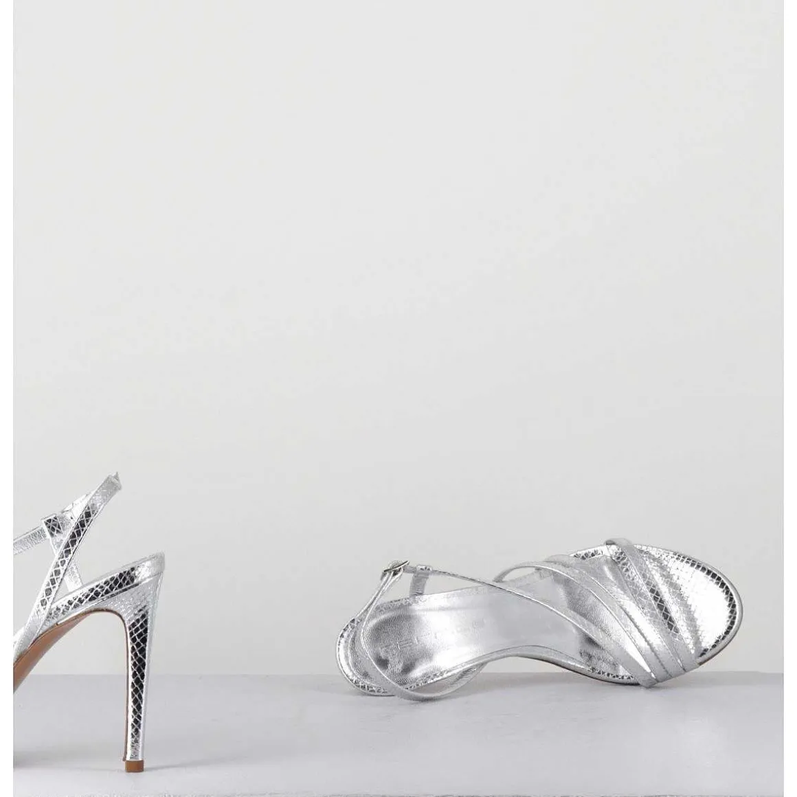 Sandales Talon Haut Multi-Brides Cuir Metallise Argent - Korni Whips Argento