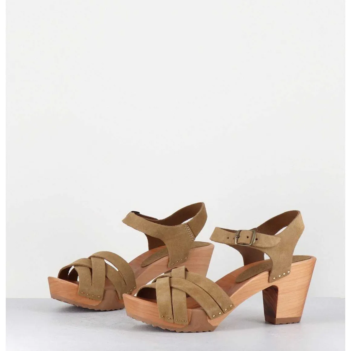 Sandales-Sabots A Talon Leger En Daim Camel - 236-109 Daim Tan