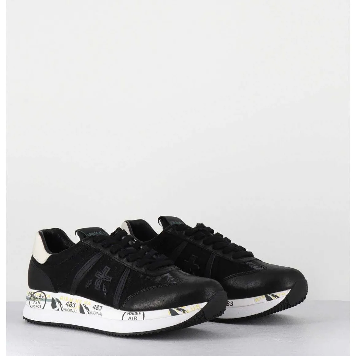 Sneakers Double Semelle En Cuir & Toile Noirs - Conny 4821