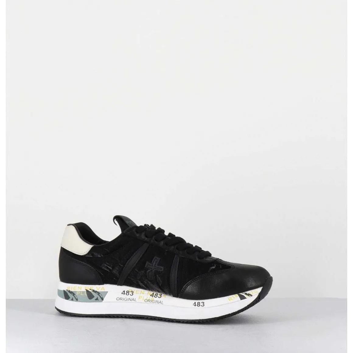 Sneakers Double Semelle En Cuir & Toile Noirs - Conny 4821