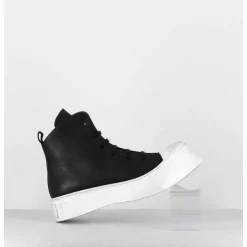 Sneakers En Cuir Huile Noir & Semelle Blanc Destructuree - 3543 Gas Nero