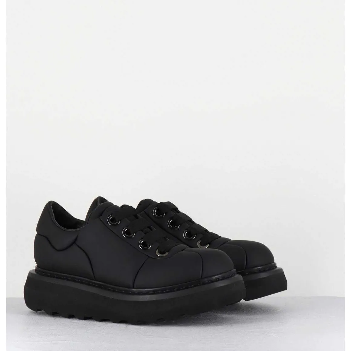 Sneakers En Cuir Noir Semelle Epaisse - M6610 Custo Nero