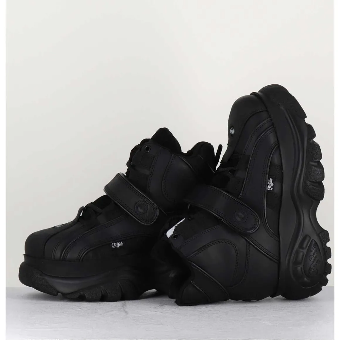 Sneakers Hautes A Plateforme Buffalo Original Cuir Noir - 1348 Noir