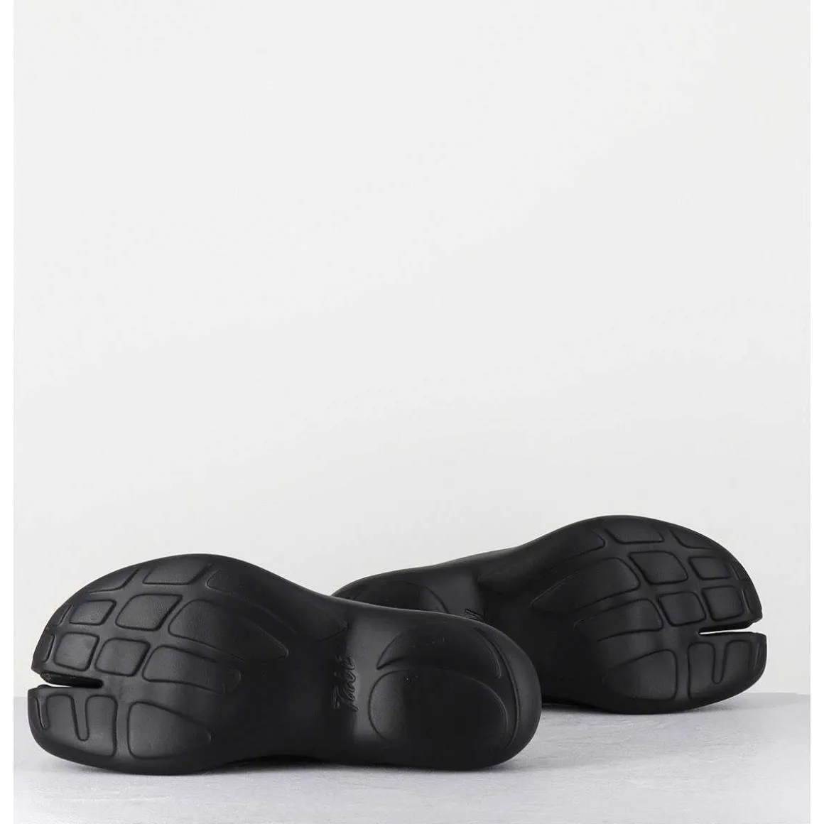 Tabi Mules Black