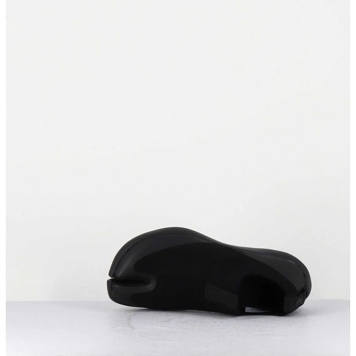 Tabi Shoe-Off Black