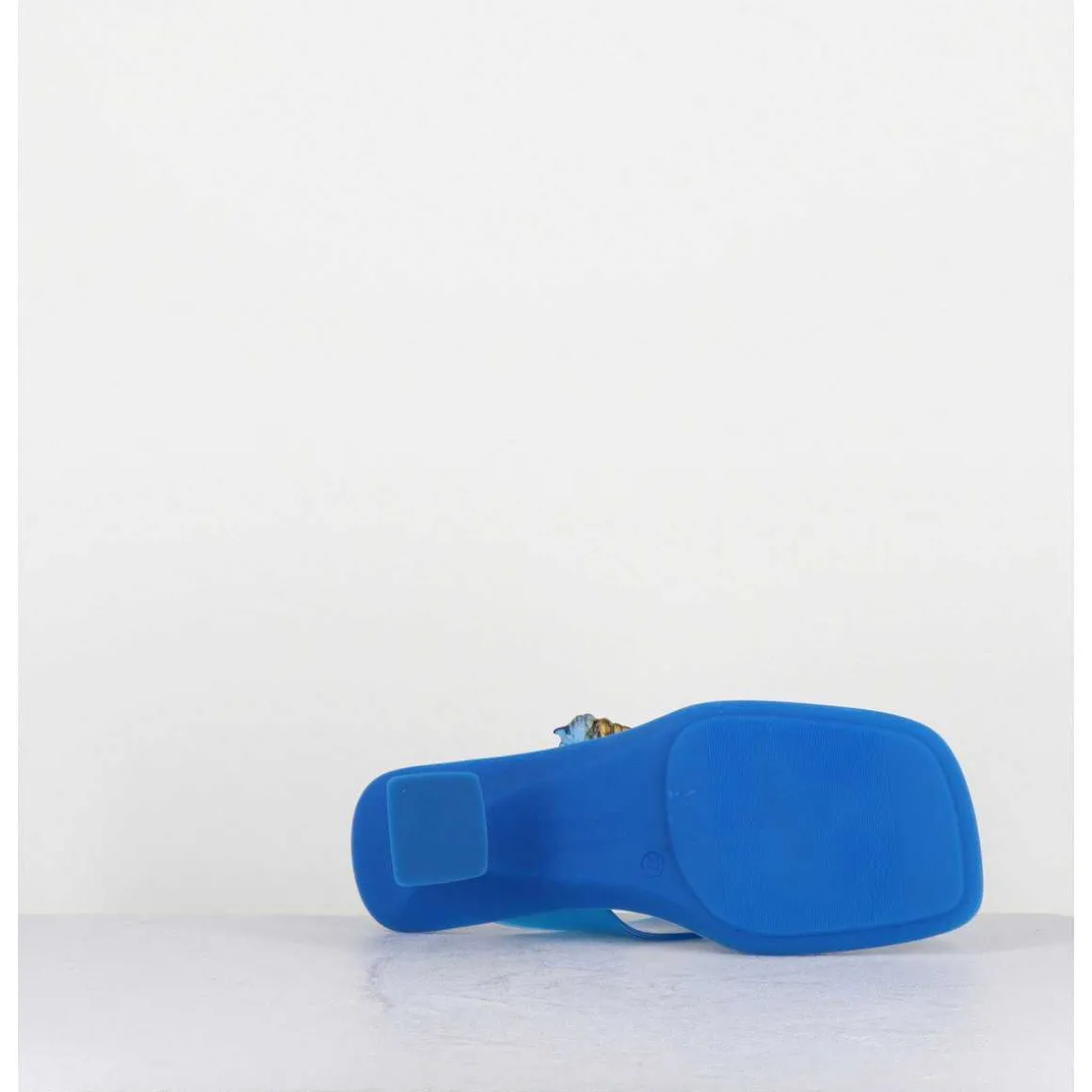 Tong Cuir Bleu & Plexi Ornees De Coquillages - Oceane Blue Sandals