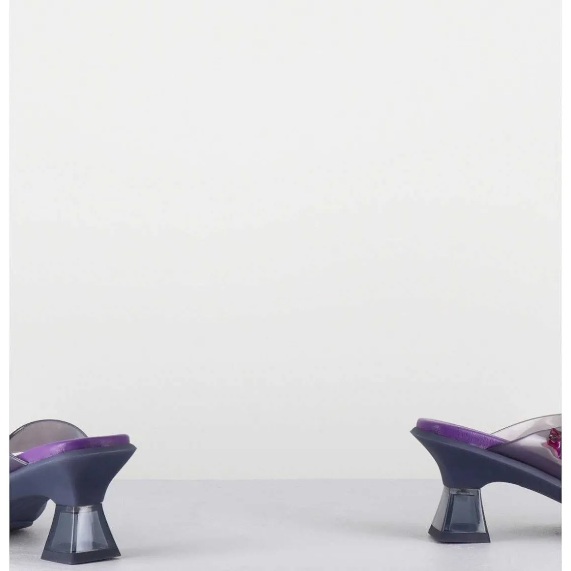 Tong Cuir Violet & Plexi Ornees De Coquillages - Oceane Purple Sandals