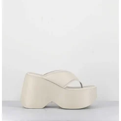 Tongs Compensees En Cuir Creme - 1C6750D Travel Osso