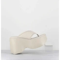 Tongs Compensees En Cuir Creme - 1C6750D Travel Osso